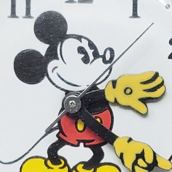 Disney X Lorus Mickey Mouse Vintage Watch with Tan Band main image 8